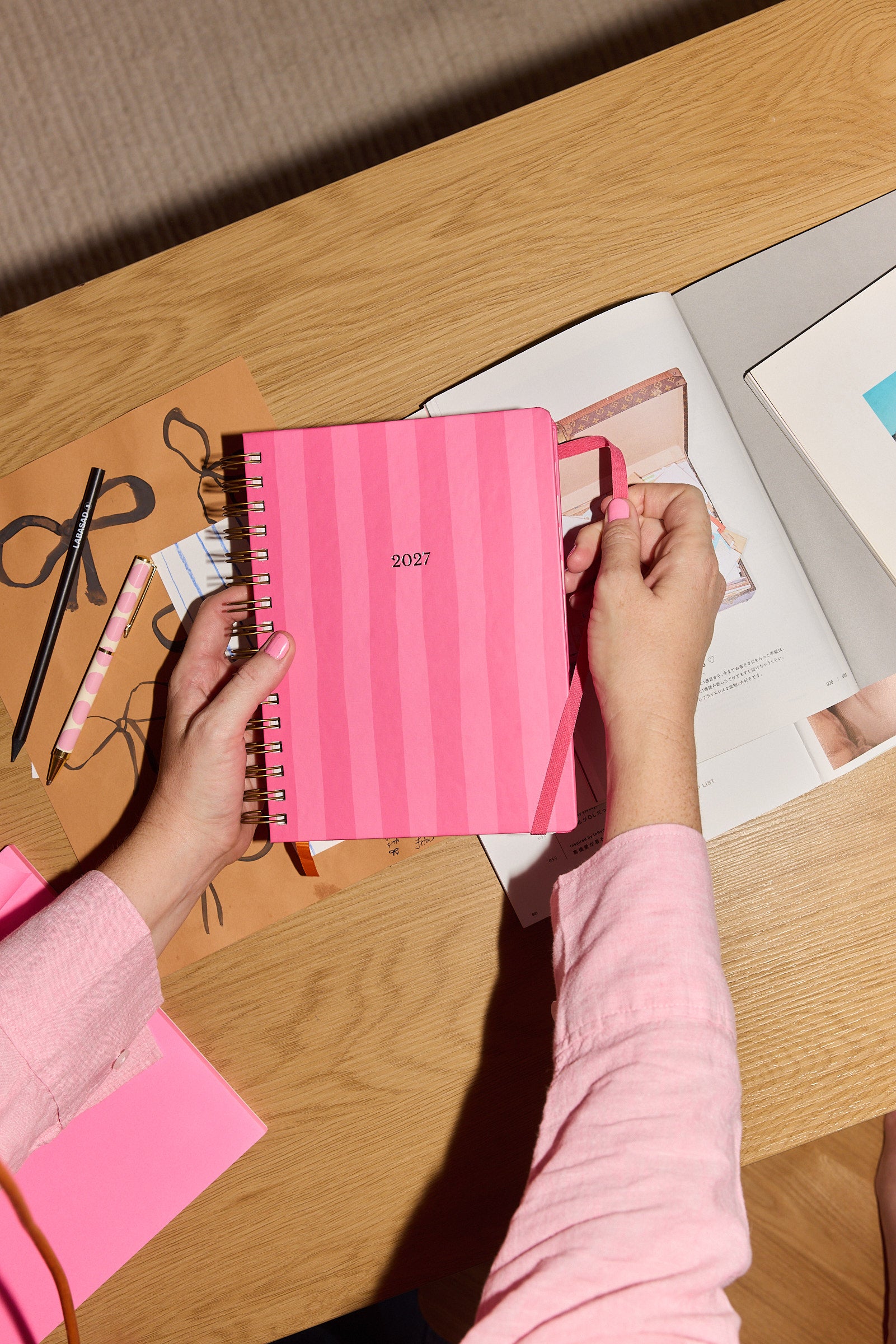 2027 Planner Pink Stripes