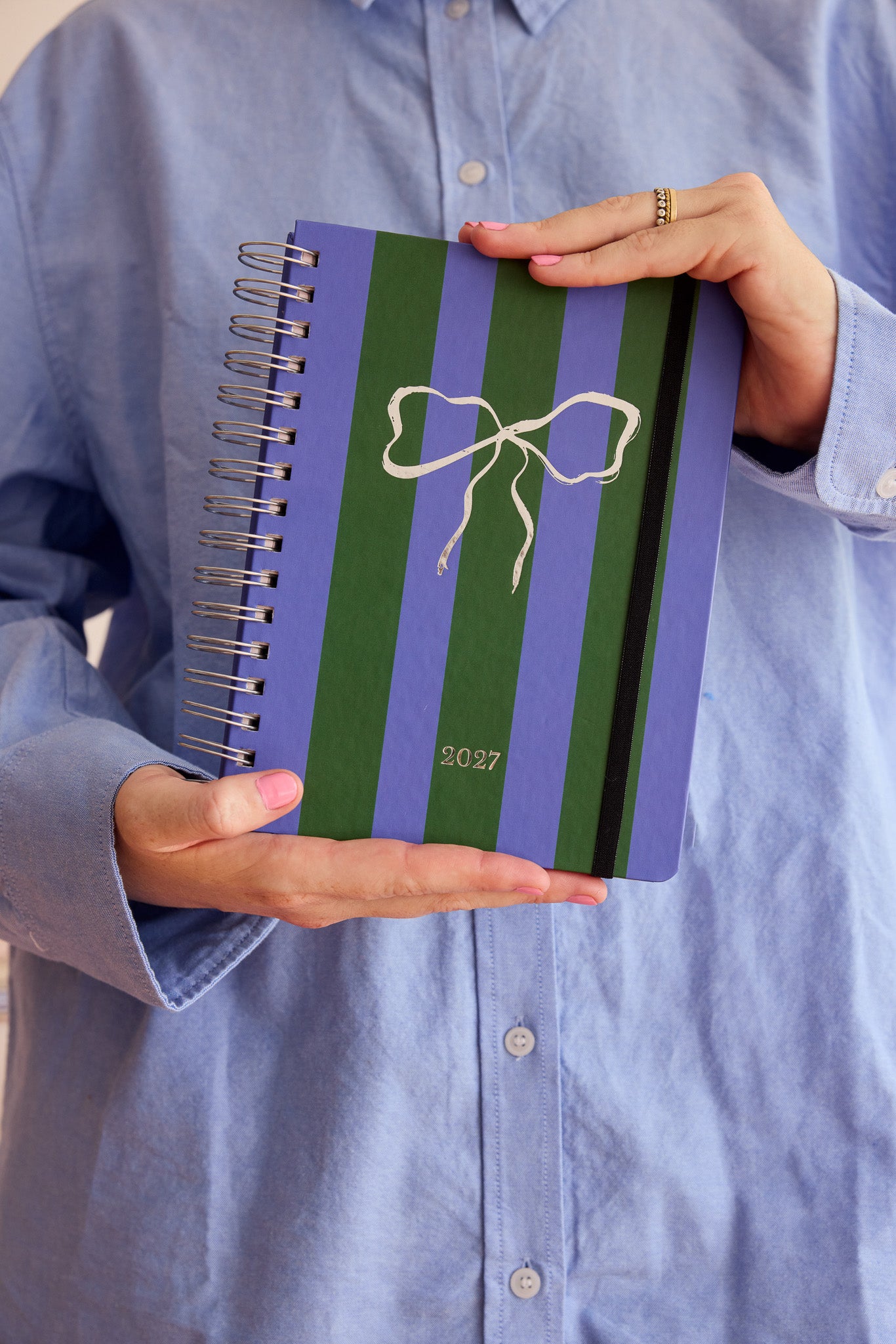 2027 Planner Tie