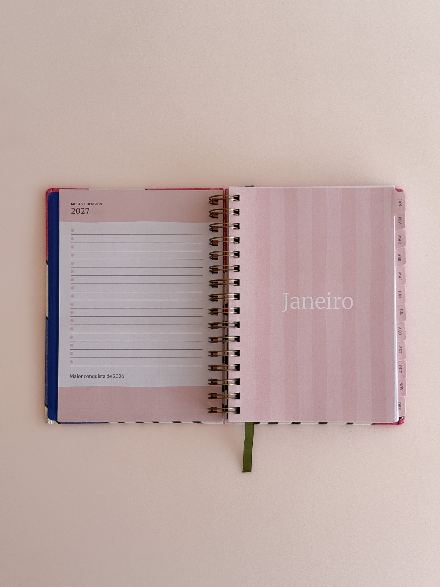 2027 Planner Tie